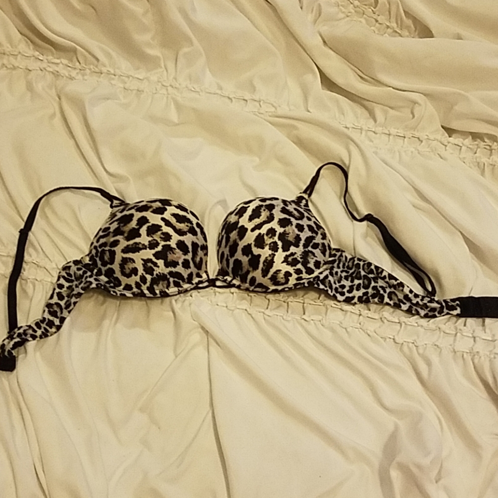 Miraculous Plunge Victoria Secret Bra adjustable leopard